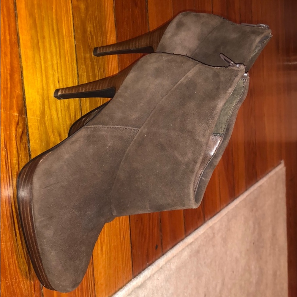 Steve Madden Never Worn Brown Suede Heeled Boots